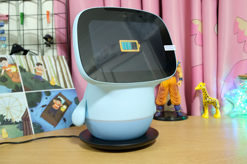 聪聪ai陪伴教育机器人开箱篇,有你的日子很开心