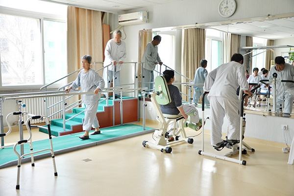 骨科手术钢板取出后多久恢复,骨科取钢钉后需要多久恢复正常