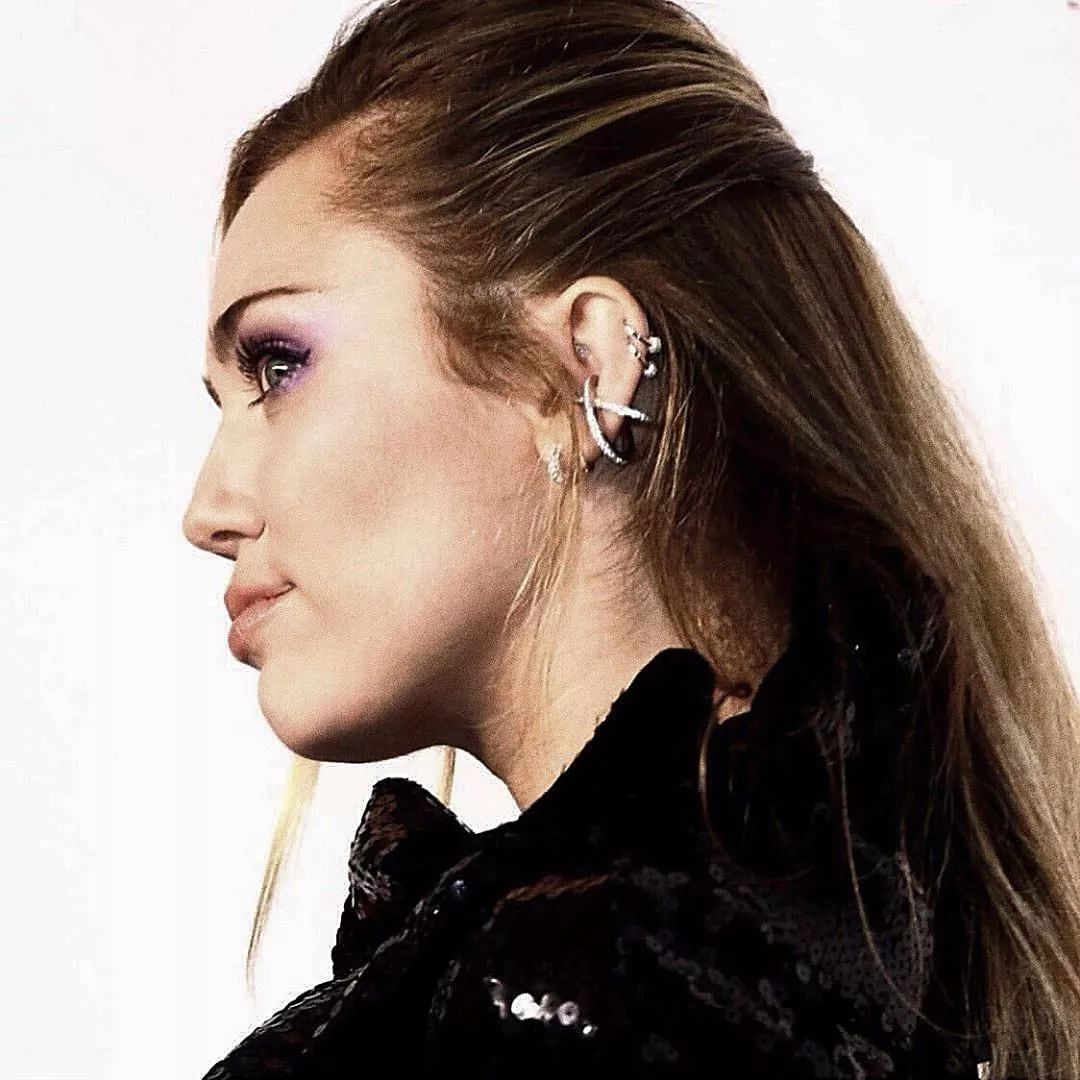 明星同款耳夹无耳洞,没有耳洞的明星是怎么戴耳环的