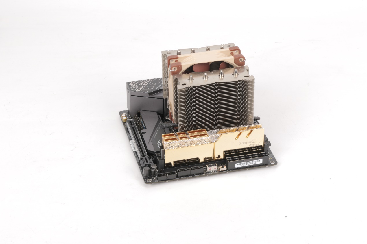 内存芝奇皇家戟16gb3600开箱,芝奇皇家戟ddr43200内存条能超频嘛