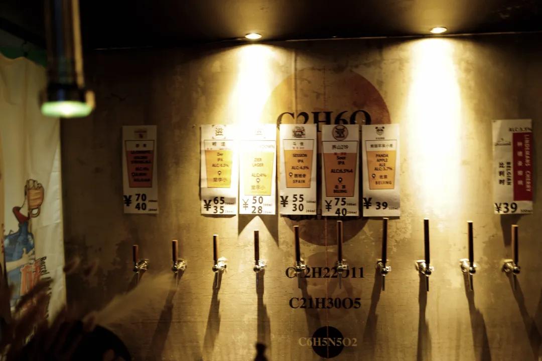 青岛即可以看海还能吃海鲜的地方,去青岛吃好海鲜看大海心情自然好