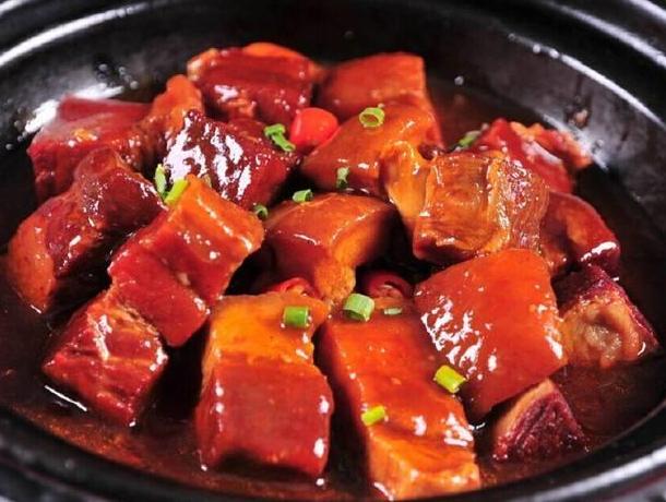 做出来的红烧肉是有点腻怎么补救,红烧肉如何不加糖做得软烂不油腻