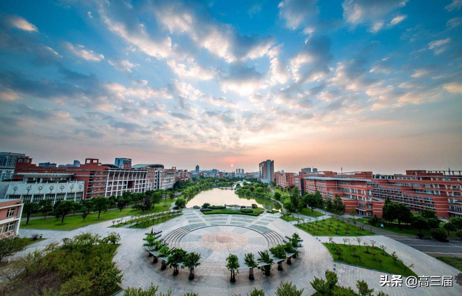 本科和一本是一个意思吗,大学本科本来的含义