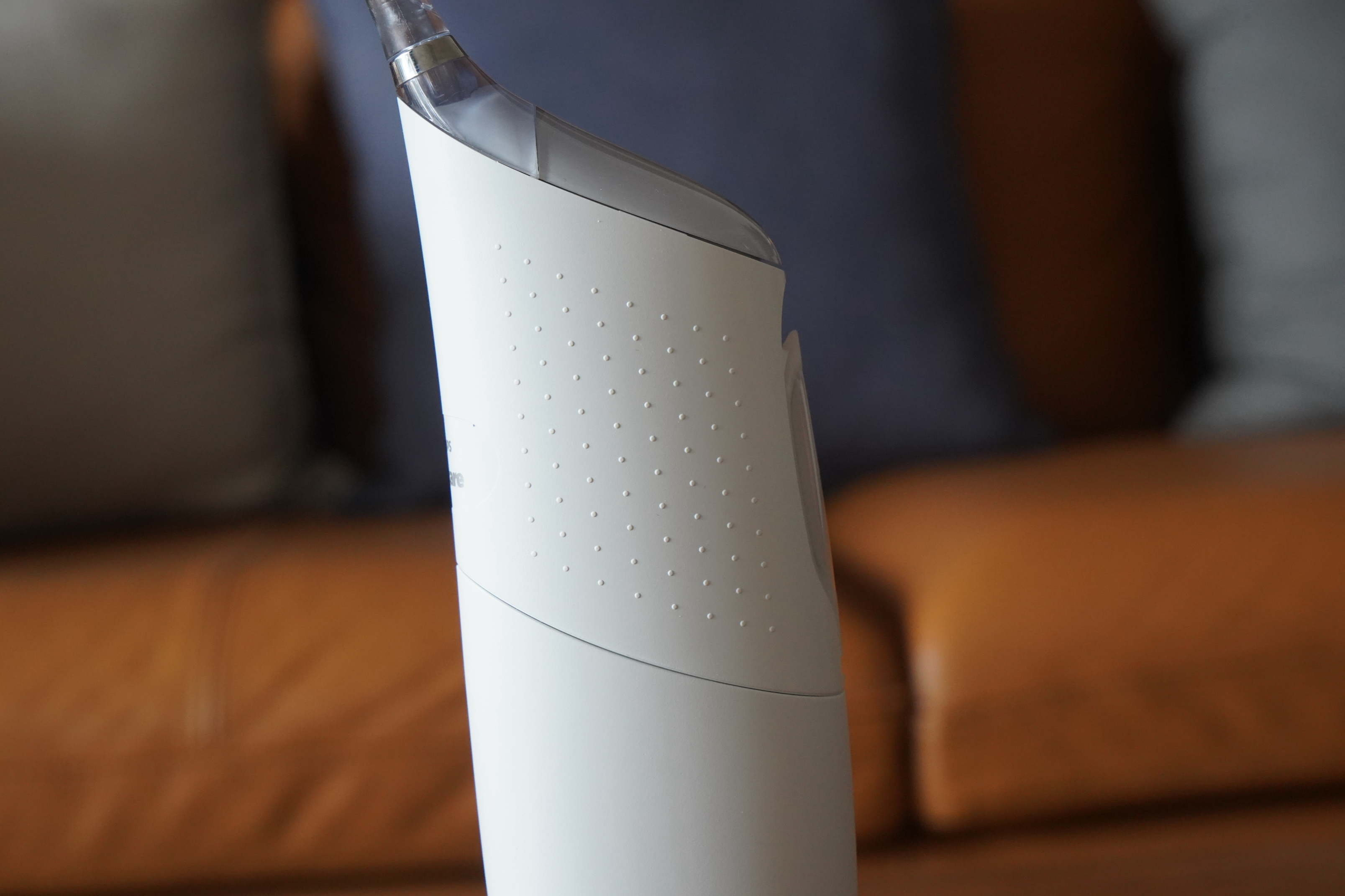 有了电动牙刷还要买便携冲牙器？洁碧、飞利浦，Oclean对比