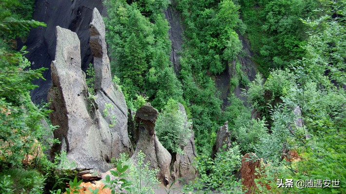 长白山西坡和北坡看天池区别,长白山北坡和西坡哪个能看全天池