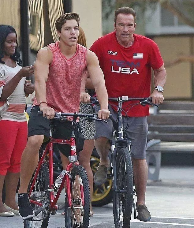 施瓦辛格的女佣年轻时候图片,施瓦辛格与女佣的儿子