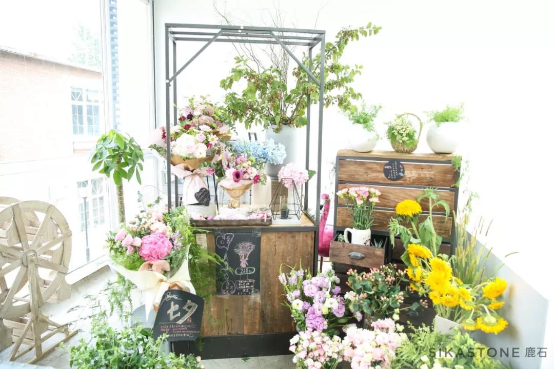 花艺是花店吗,花店还是花艺工作室