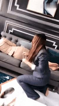 搞笑gif图妹子你这智商真是堪忧啊,妹子超搞笑gif