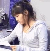 孕妇摘果子来年不结果的科学依据,孕妇上树摘果子