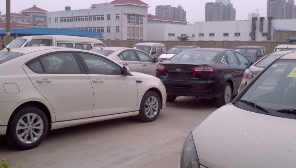 到4s店买车新手须知 (汽贸店买车常识)