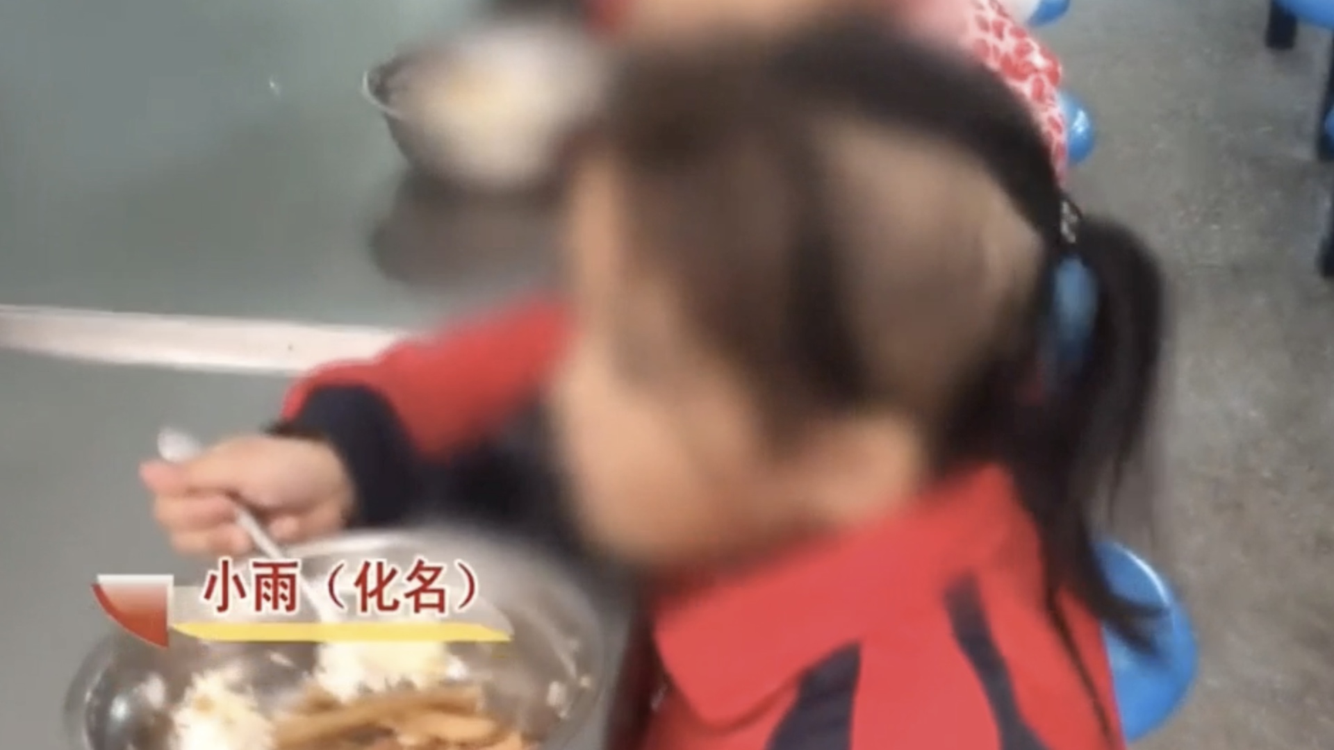 六岁女童遭亲生母亲虐待后续报道,6岁女孩被亲妈虐待事件完整