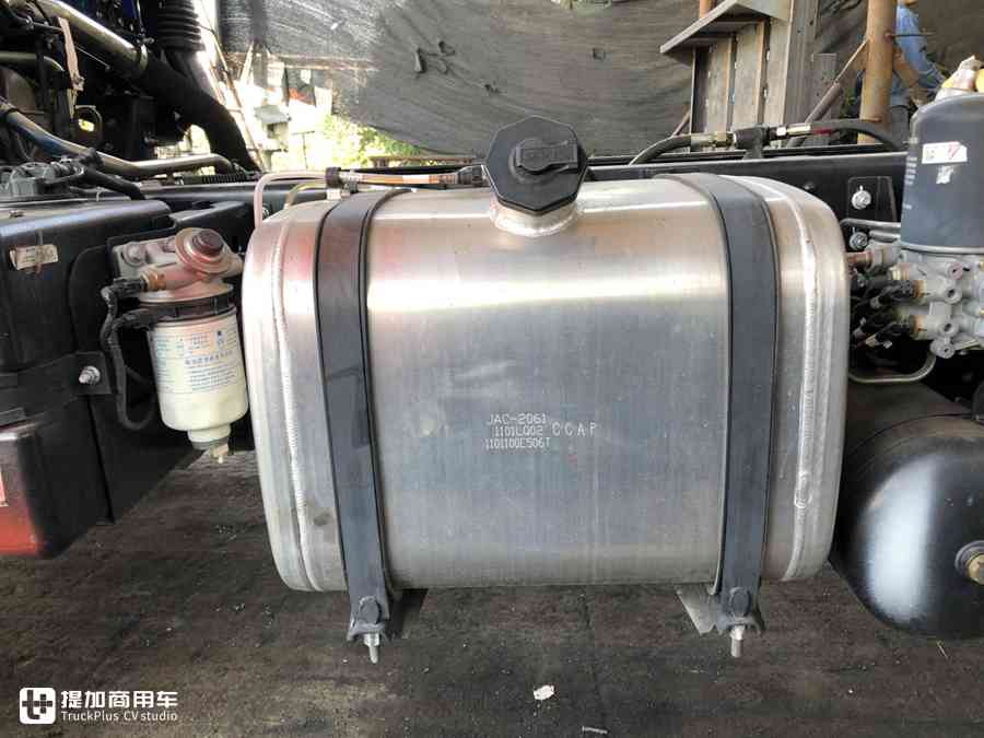 骏铃v6轻卡车重载版,江淮骏铃v6排半轻卡底盘