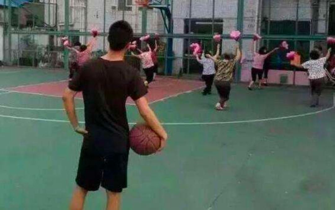 朴树早期视频曝光,朴树沉寂十年现场