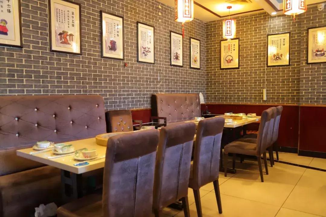 云南特色蒸汽石锅鱼什么鱼最好,特色美味云南蒸汽石锅鱼