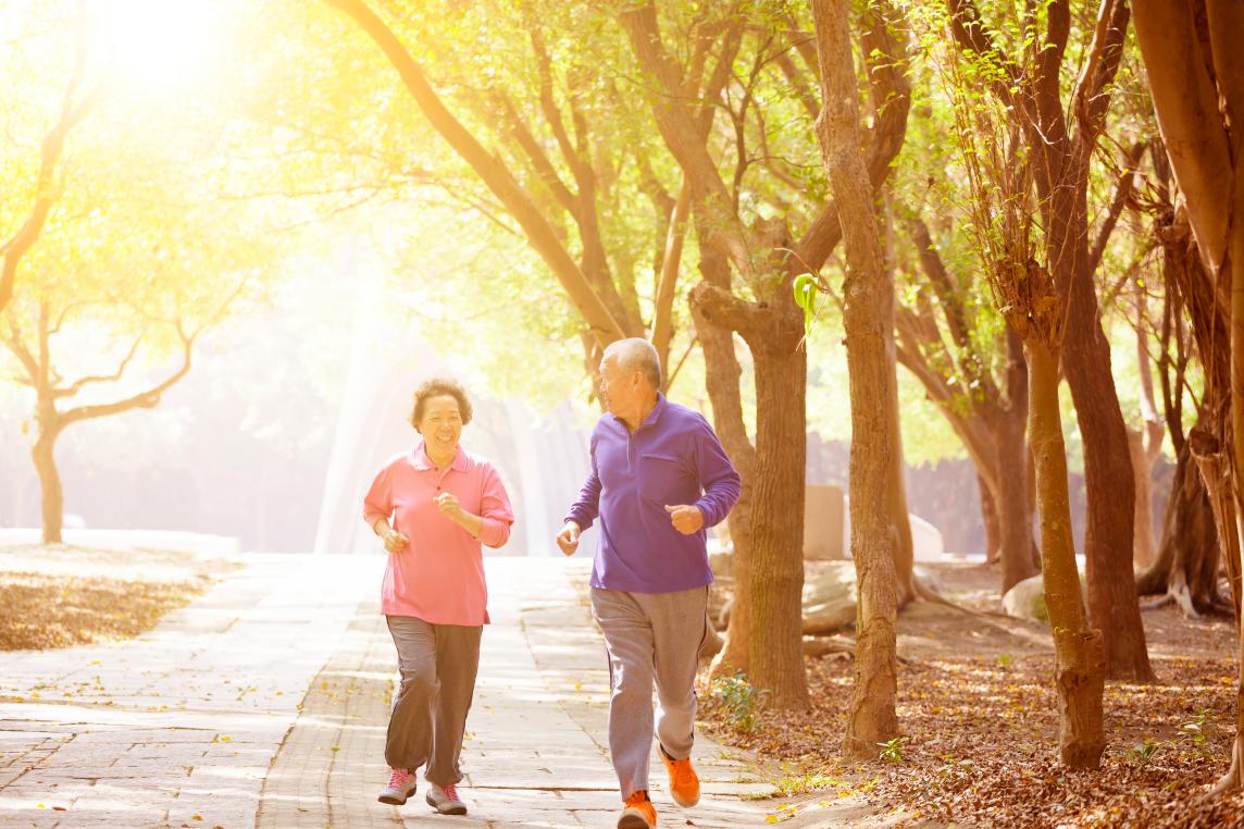 老年痴呆合并帕金森临终症状,帕金森综合症症状是否是老年痴呆