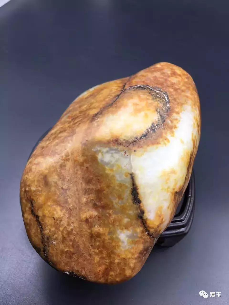 俄料和田玉为什么比较便宜 (俄料和田玉真的盘不出来吗)