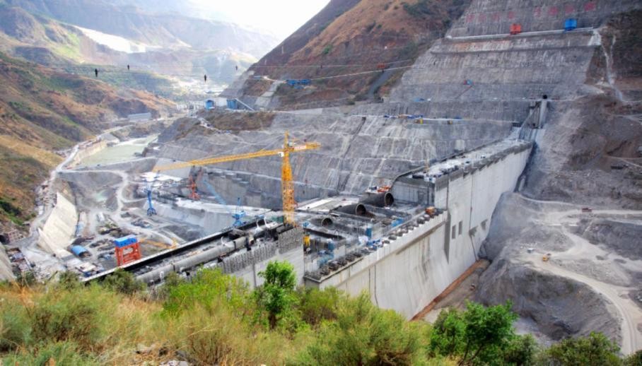 刚当首富三个月，千亿王国就崩了，最惨中国首富真是个大忽悠？