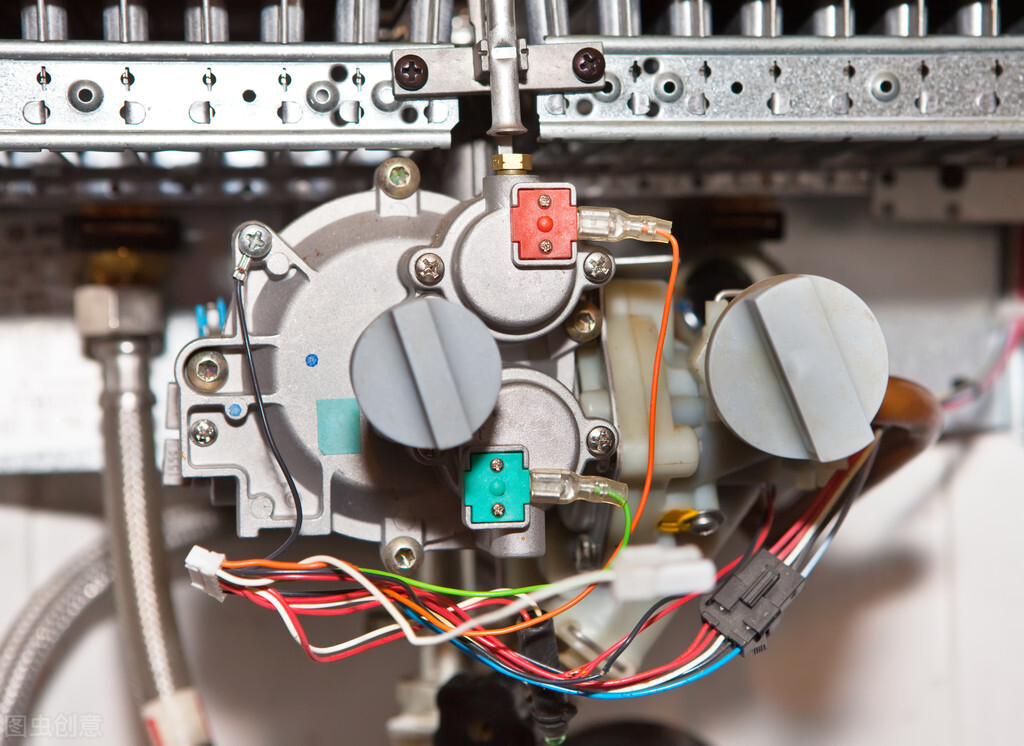 买热水器别被网上口诀误导了,卖热水器的误区