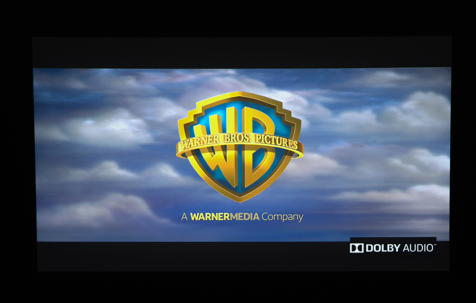 峰米投影仪smart升级版对比普通版,峰米smart投影仪对比小米2