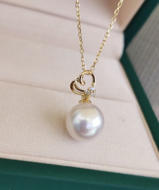 天然蓝宝石镶天然海水珍珠吊坠,珍珠海蓝宝石吊坠图片