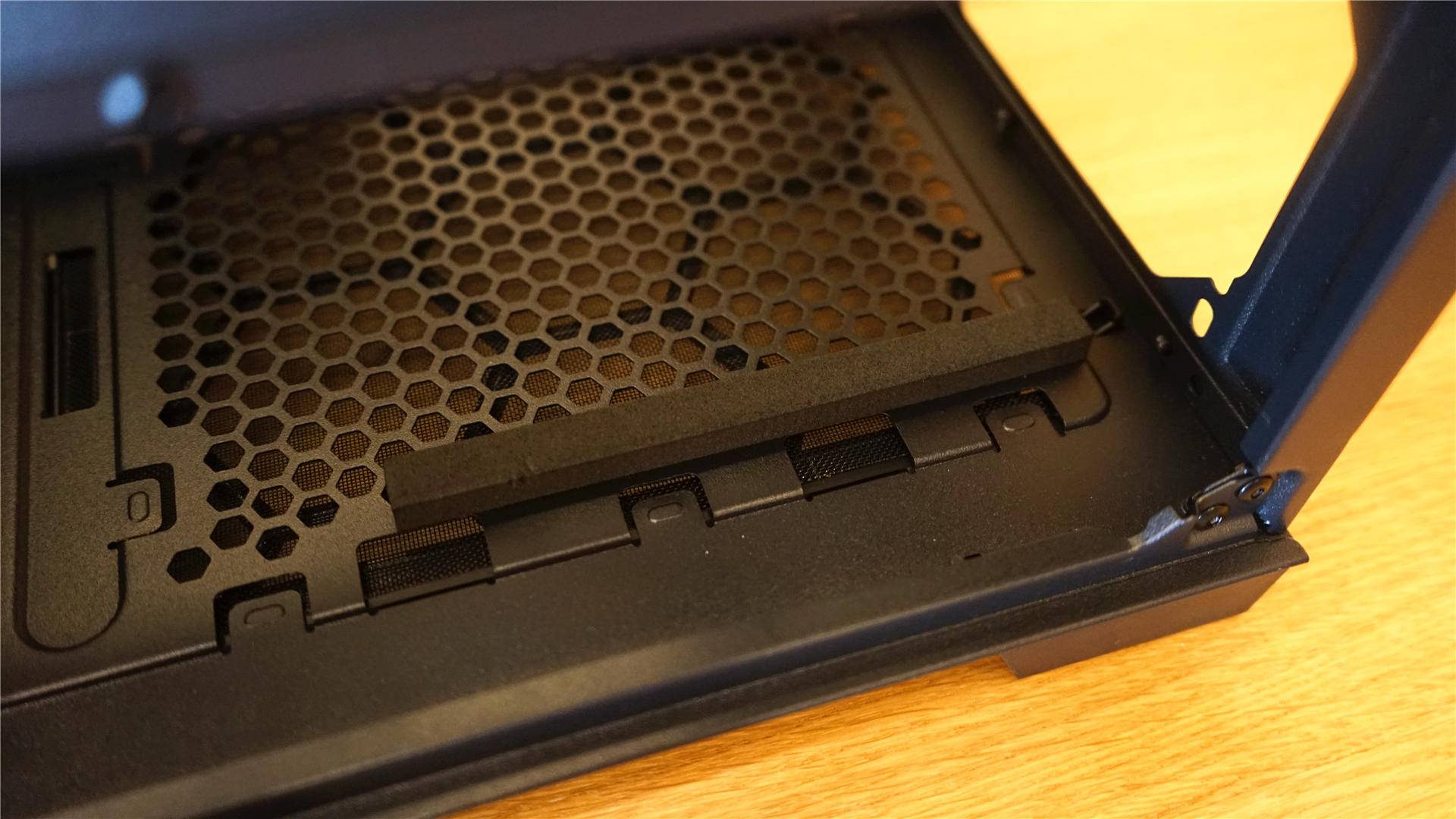 安钛克机箱标配风扇够用吗,安钛克静音机箱哪款最好