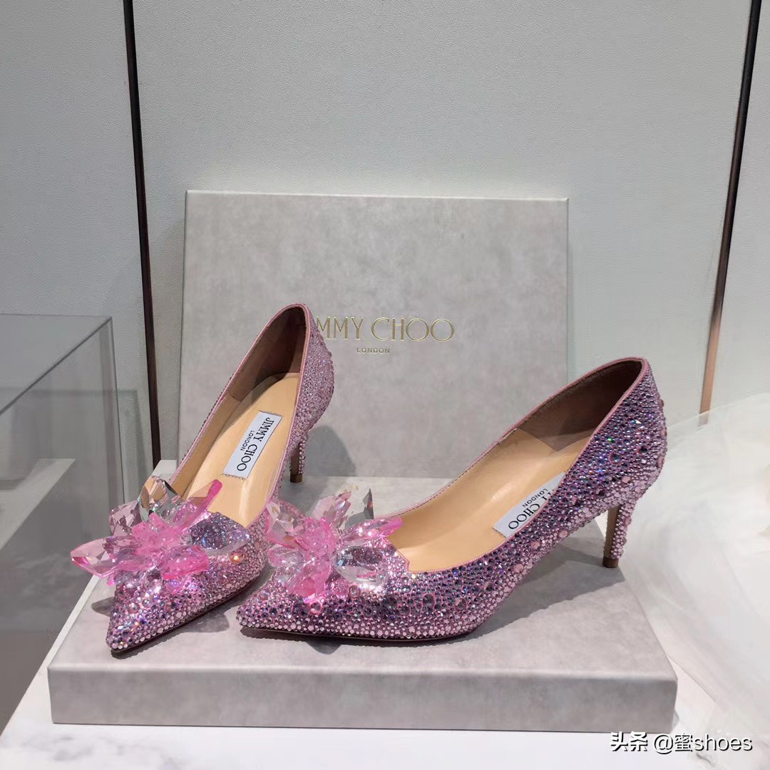 特适合春季的6款高跟鞋,中跟时尚潮流高跟鞋搭配