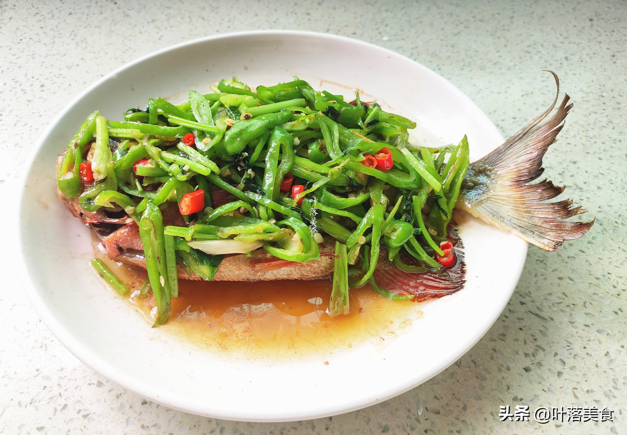 清蒸红鲳鱼做法家庭版,清蒸红鲳鱼的配方