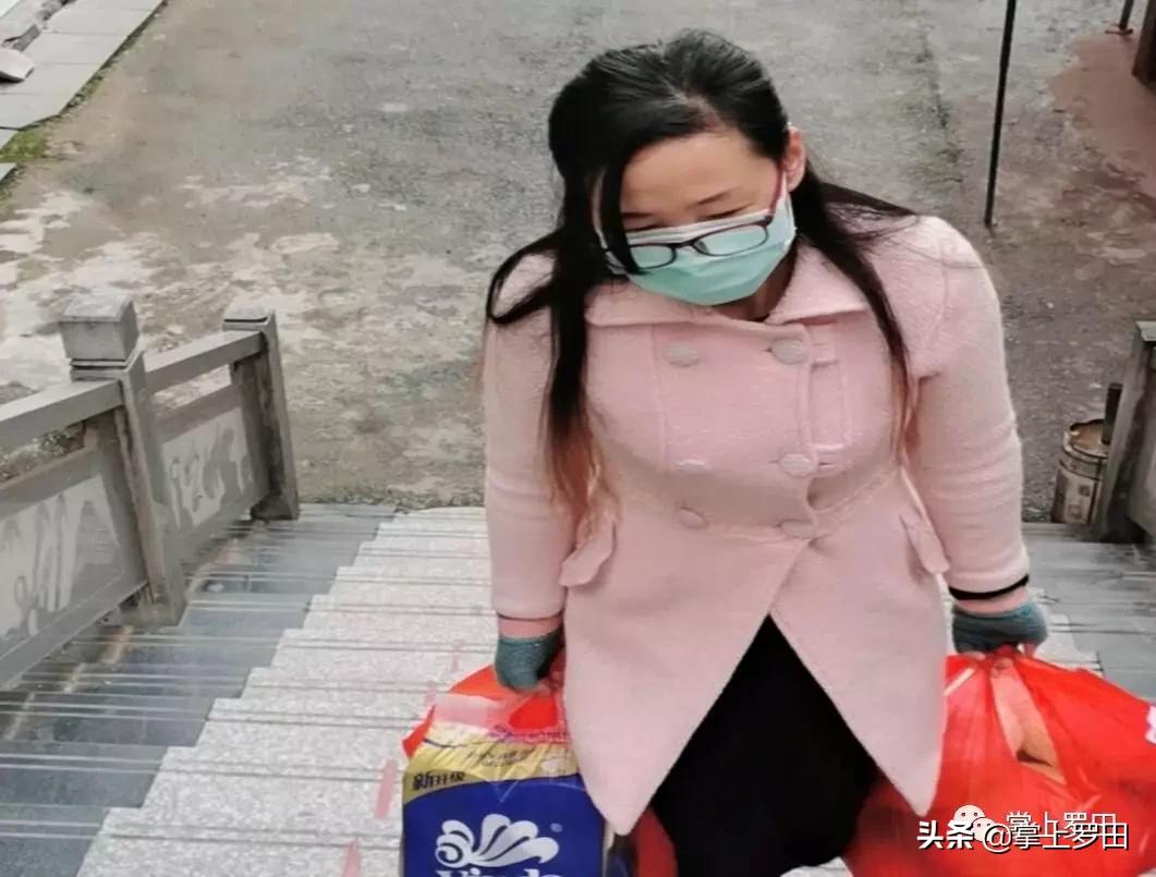 他们的付出值得铭记,他们的身影我们应该永远铭记