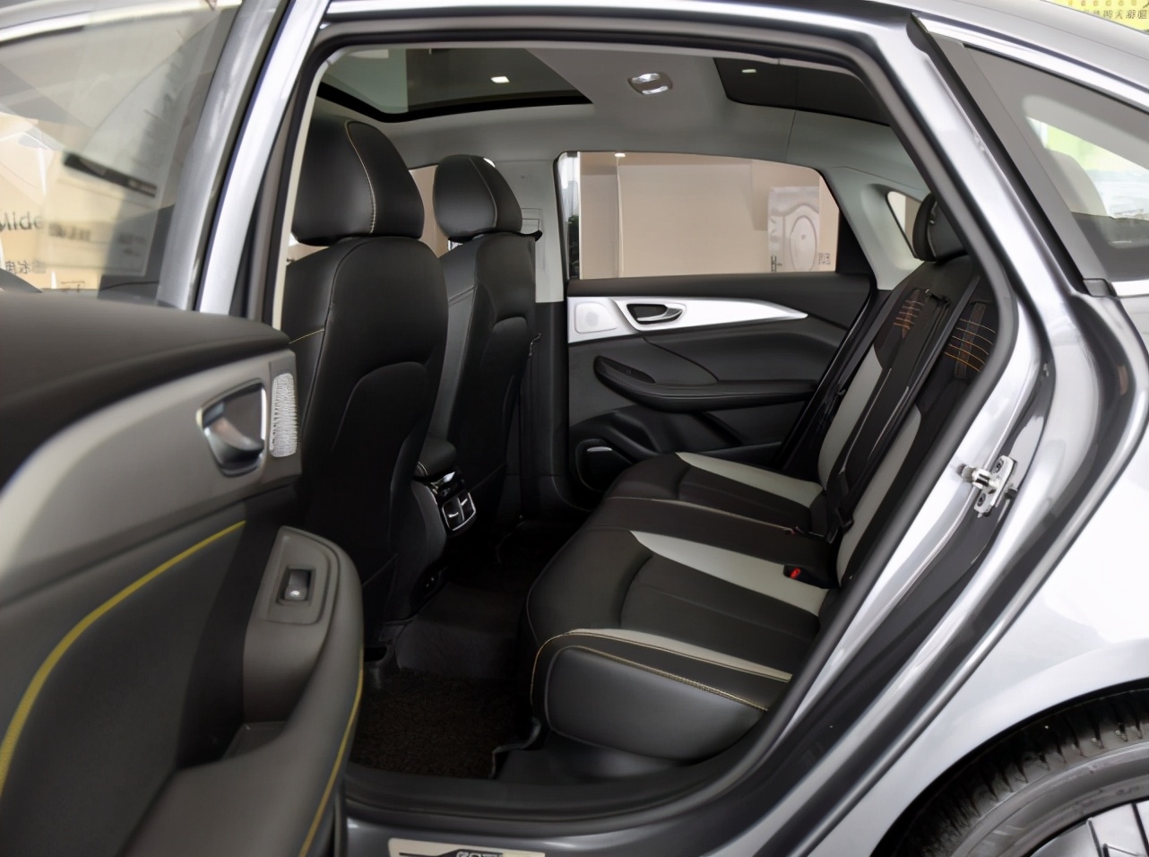 荣威i6maxev,荣威i6max智驾版是顶配吗