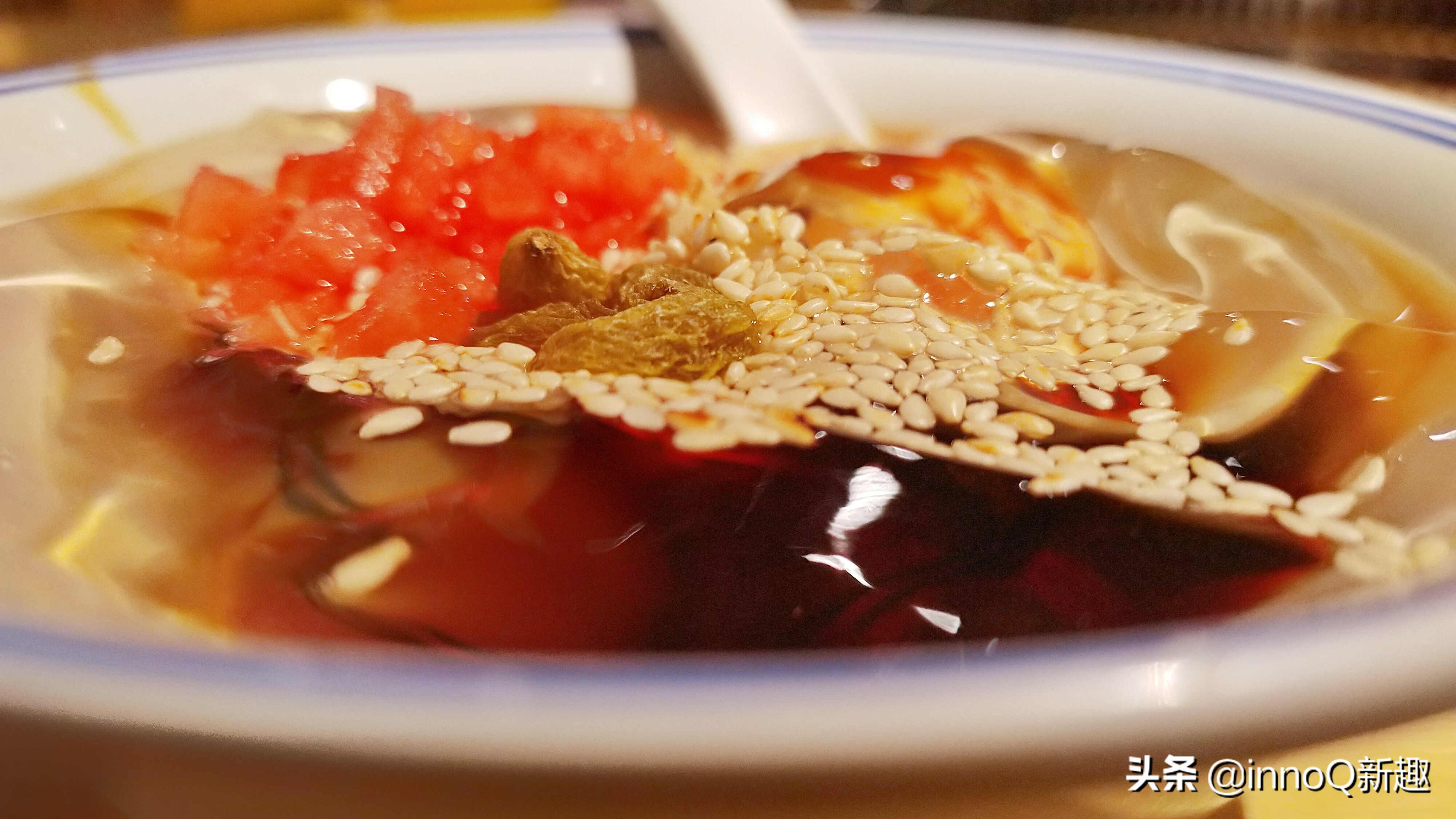 诺基亚新机发布x71王者归来,蔡司诺基亚x7