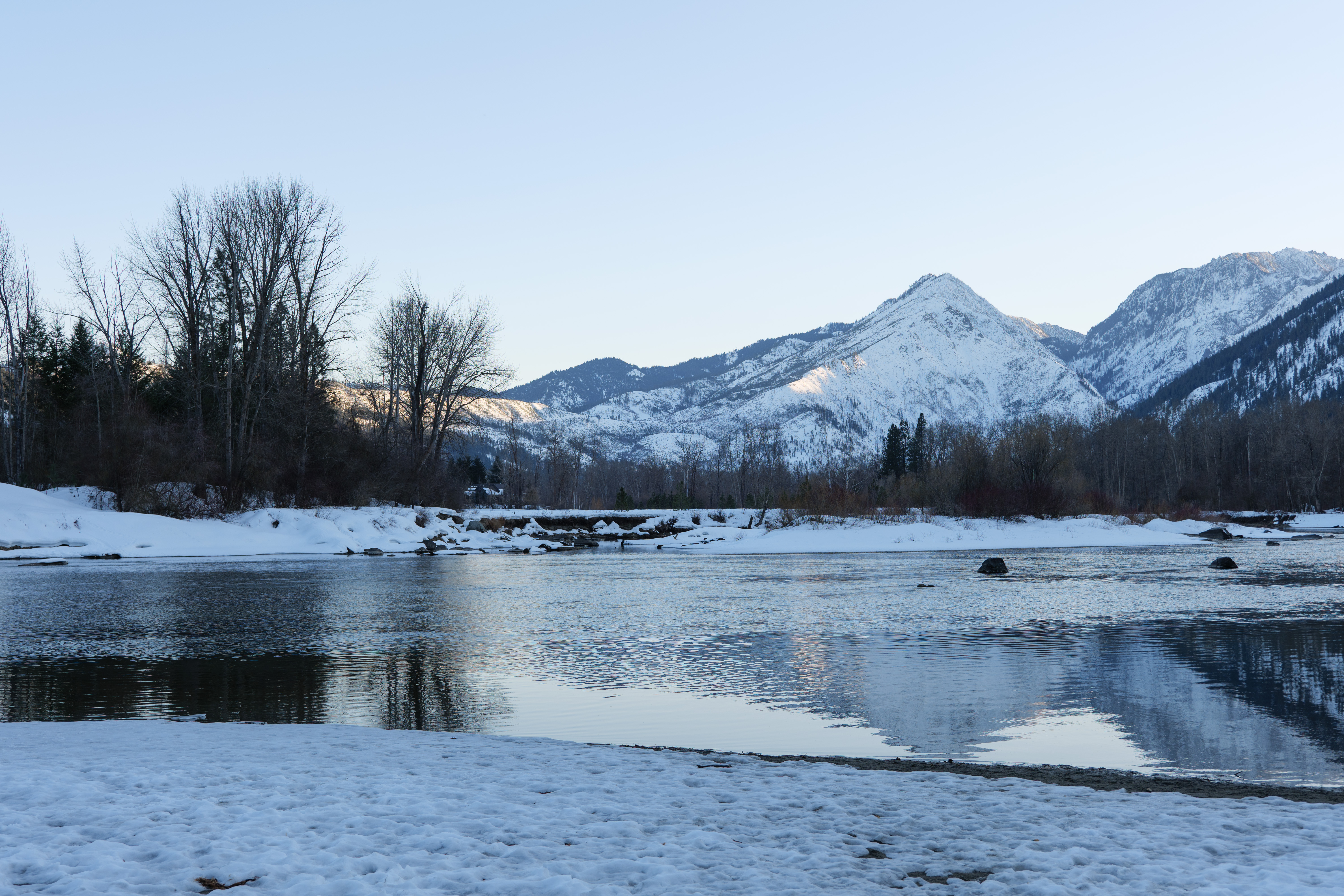 松下50mmf1.8镜头紫边测试,松下42.5f1.7镜头测评