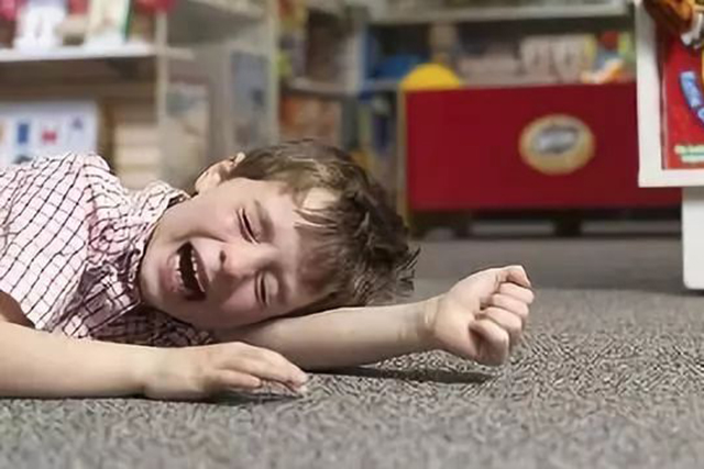 孩子死活不听话特别叛逆怎么办,孩子任性不讲理怎么办