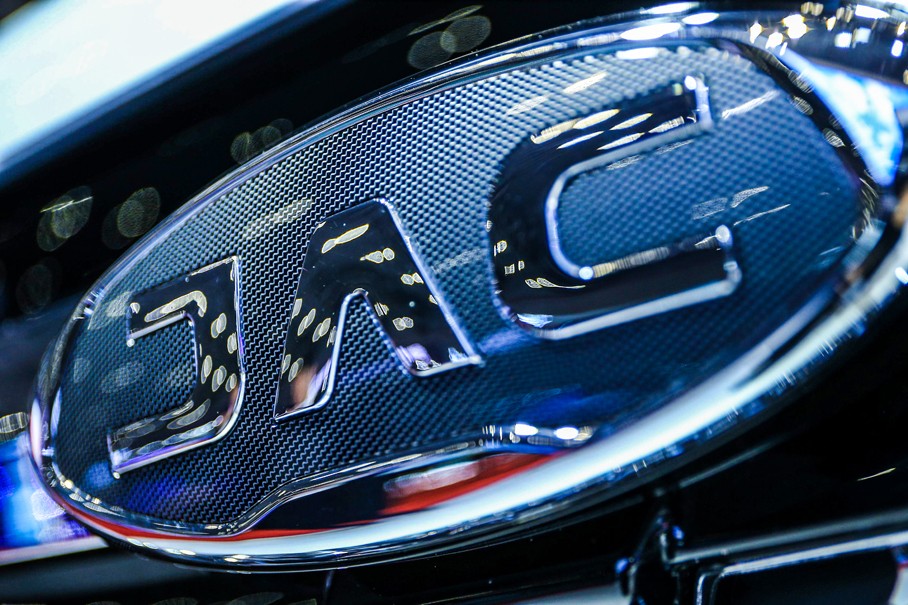 纯电动suv15万内落地,纯电紧凑型suv10万落地