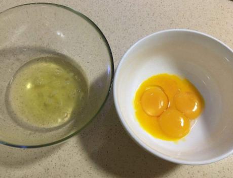 怎么用电饭锅做蛋糕又软又蓬松,电饭锅蛋糕怎么做才蓬松