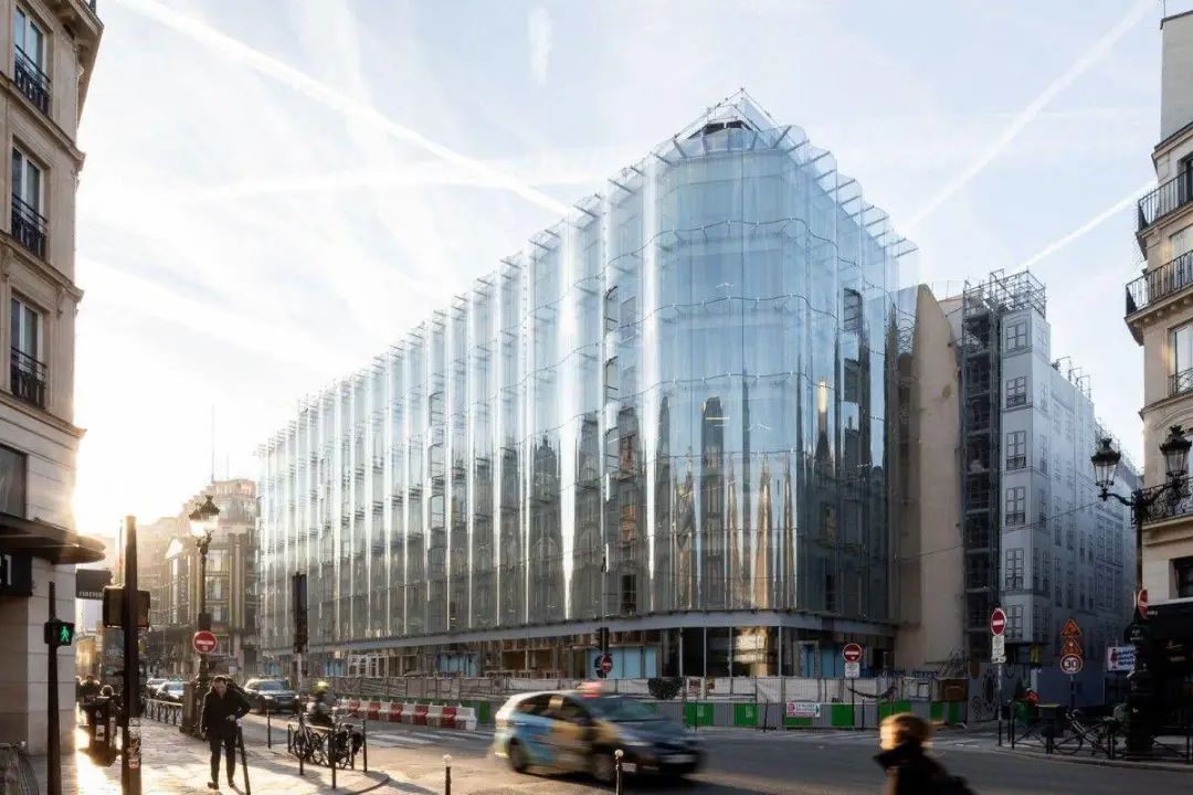 奢侈品电商如何突围的,在电商冲击下价格越来越透明