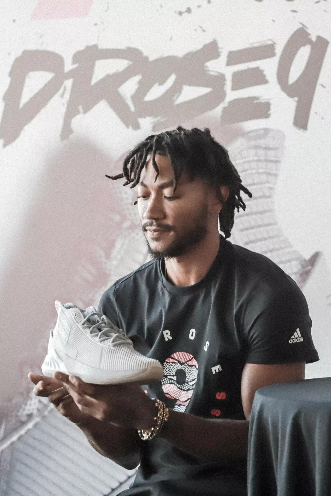 新鞋一出即打折？这几双阿迪篮球鞋的二级市场行情竟然如此坚挺