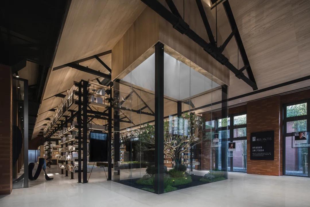 书香与艺居融为一体，重塑潮流空间IP