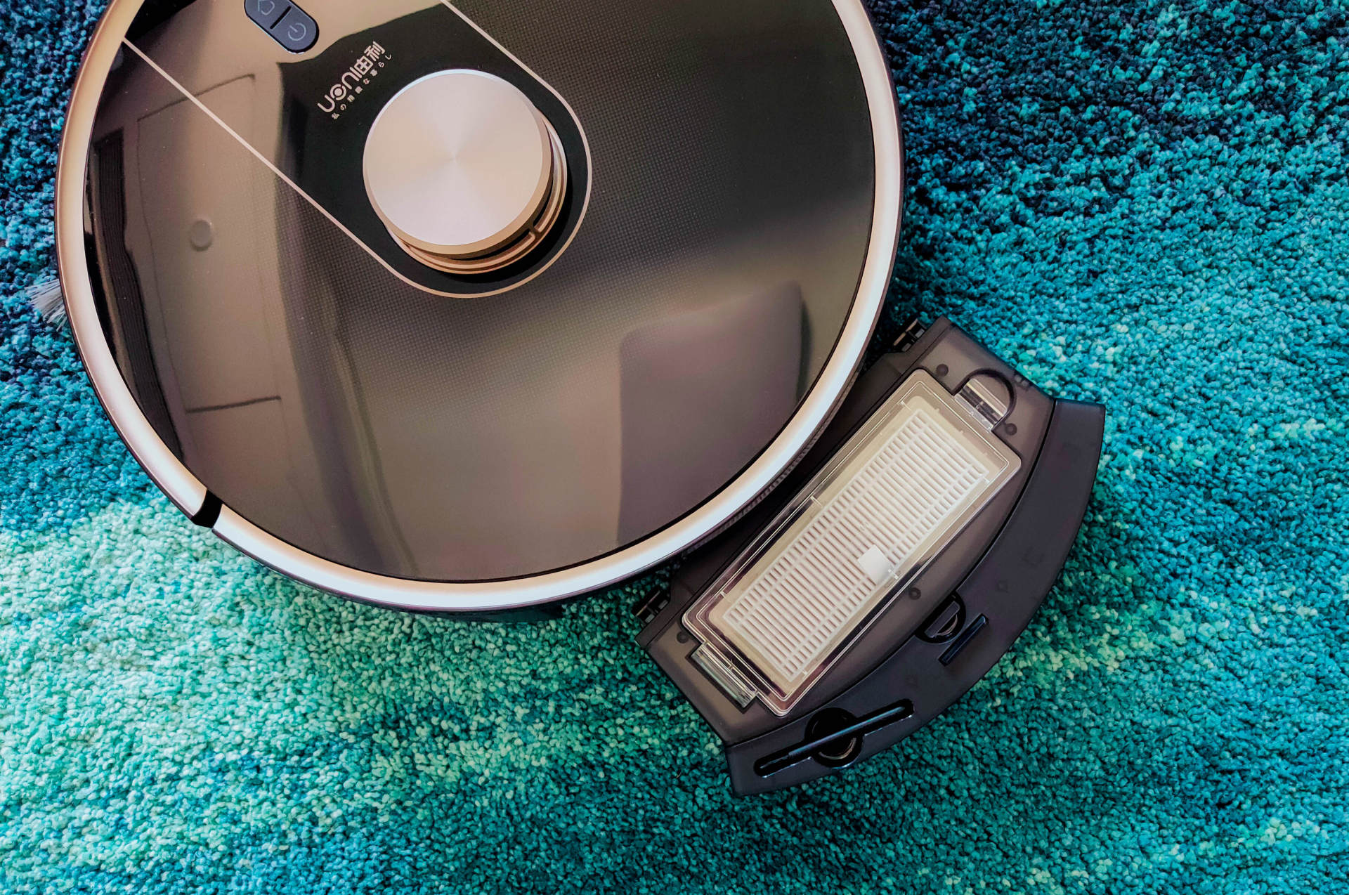 连垃圾都懒得倒，由利扫地机器人评测：垃圾自动收集，一月一次