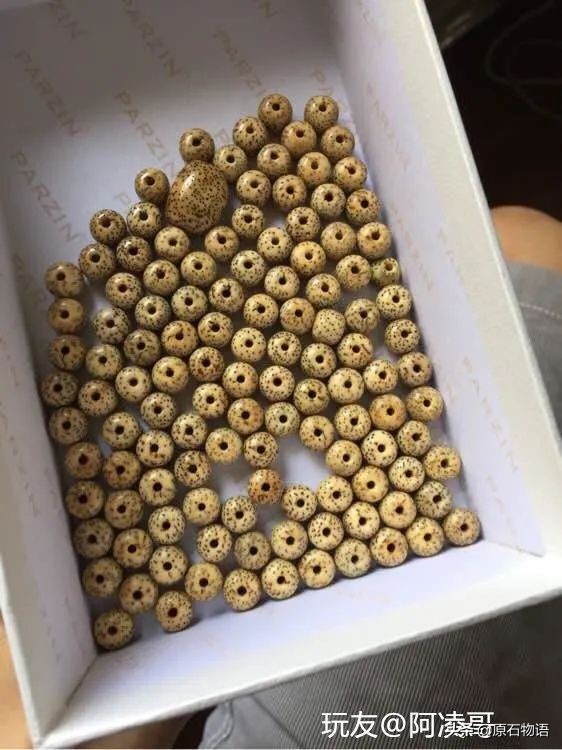 星月菩提一般几个籽,星月菩提只要是真的就可以玩