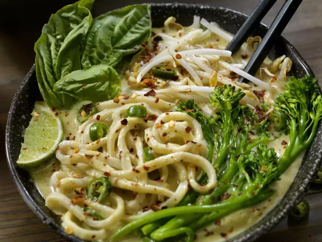 过期椰子油的六大妙用,椰子油能用于煎炸吗