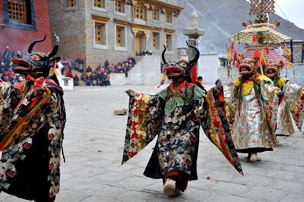 屈原投江真正的原因,屈原是不是真的投江了