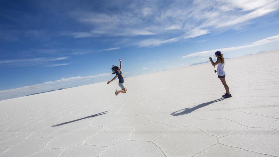 欧美国家年轻人最想去的地方,有多少外国人梦想去中国旅游