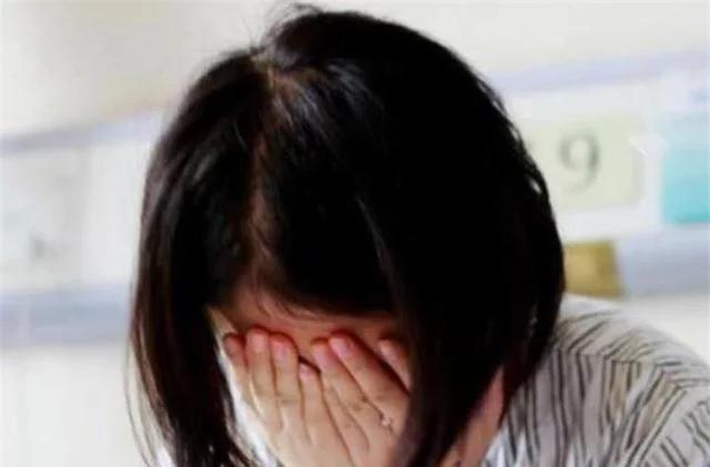 18岁女孩处女身，却被查出怀孕2个月，女孩一脸懵圈无法接受
