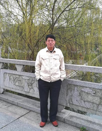 读书｜品韩诗｜新定义：折得东风第一枝；新创作：万紫千红总是春