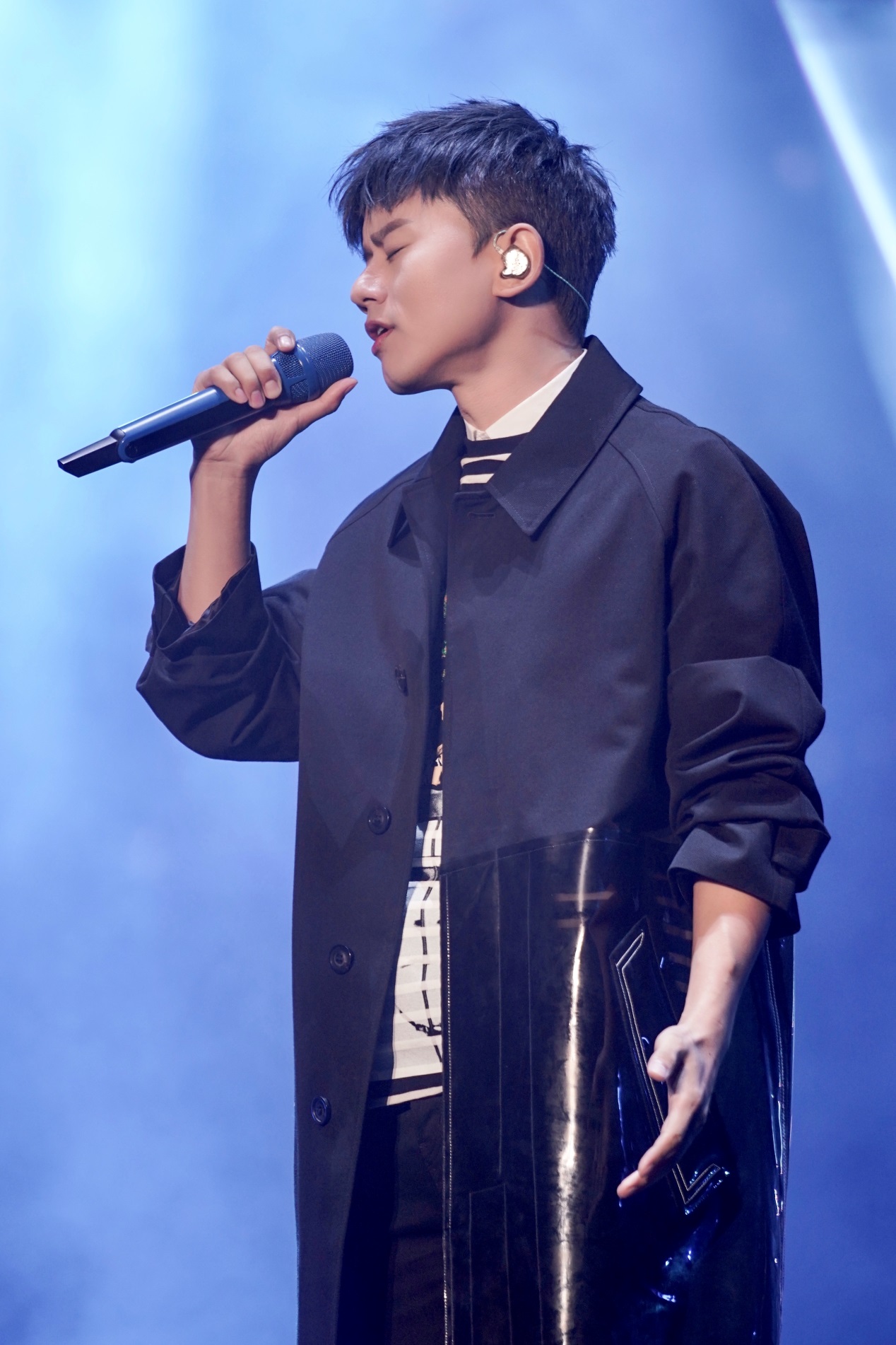 张杰成都演唱会听大型蹦迪现场,张杰演唱会上海站蹦迪现场完整版