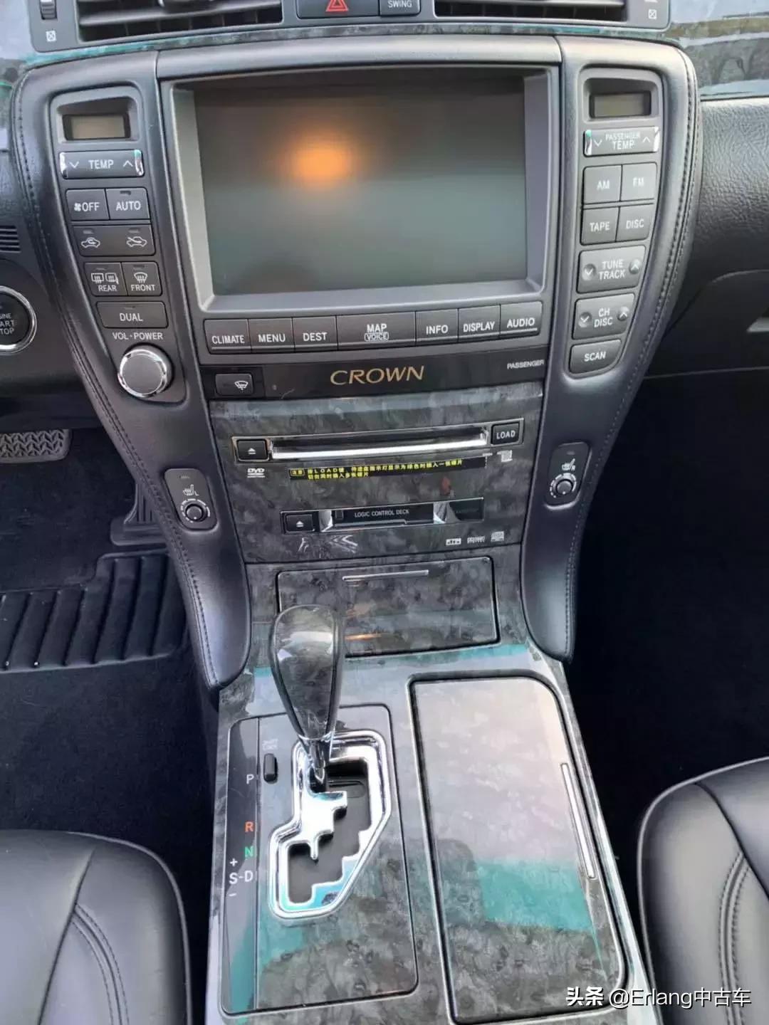 情怀皇冠最经典的12代,全新十六代丰田皇冠