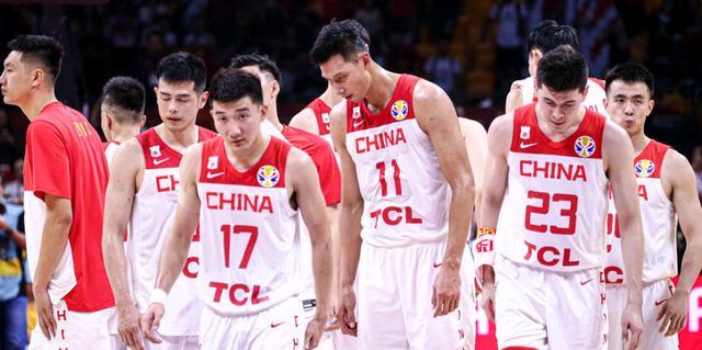 19年世界杯姚明接受采访谈易建联,易建联世界杯封神一战姚明的反应