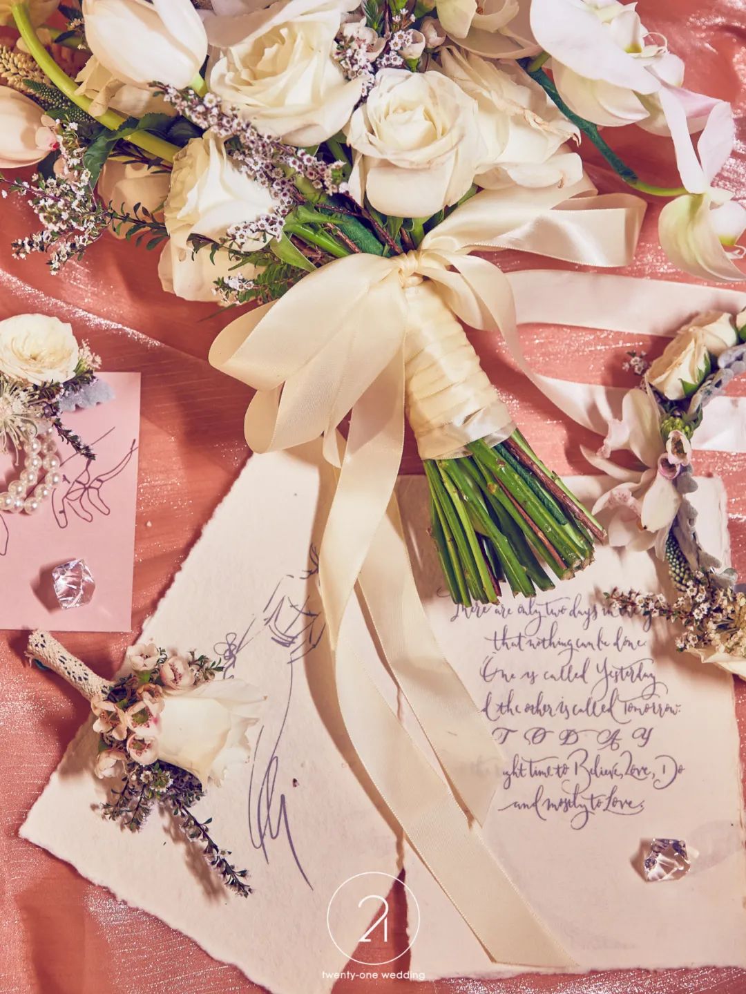 一场花漾甜心香水的婚礼，简约风也能很甜美