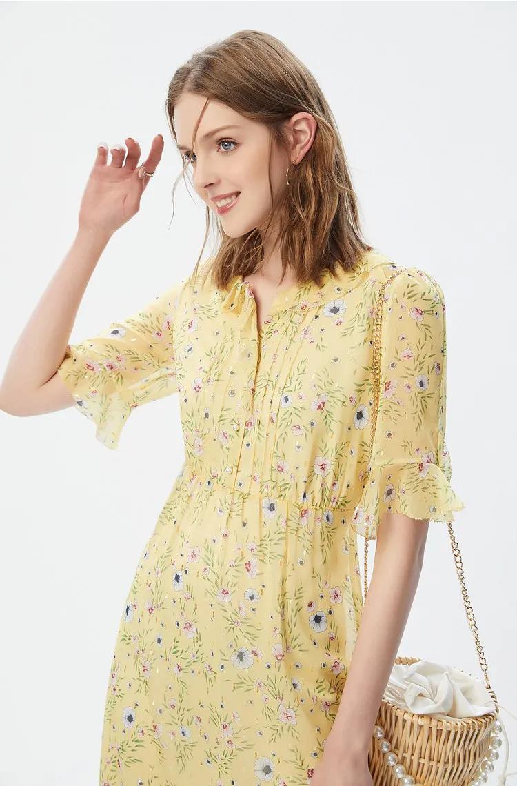 不挑肤色又显白的连衣裙,修身连衣裙怎么穿气质又显瘦