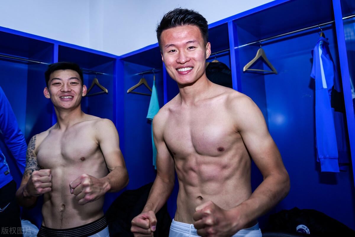 中超球员李圣龙,中超球员秀球技